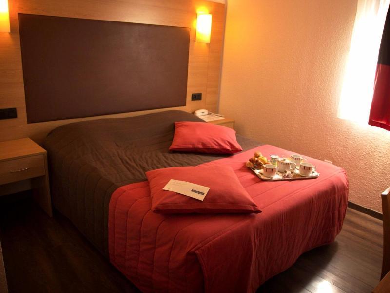 Logis Hotel Restaurant Solenca Ногаро Экстерьер фото