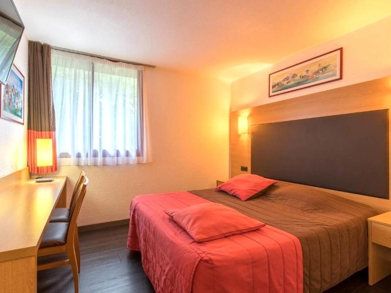 Logis Hotel Restaurant Solenca Ногаро Экстерьер фото