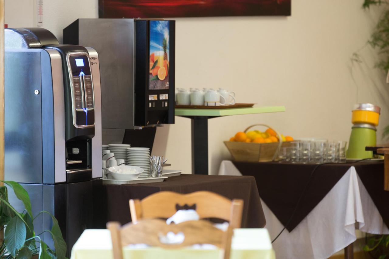 Logis Hotel Restaurant Solenca Ногаро Экстерьер фото